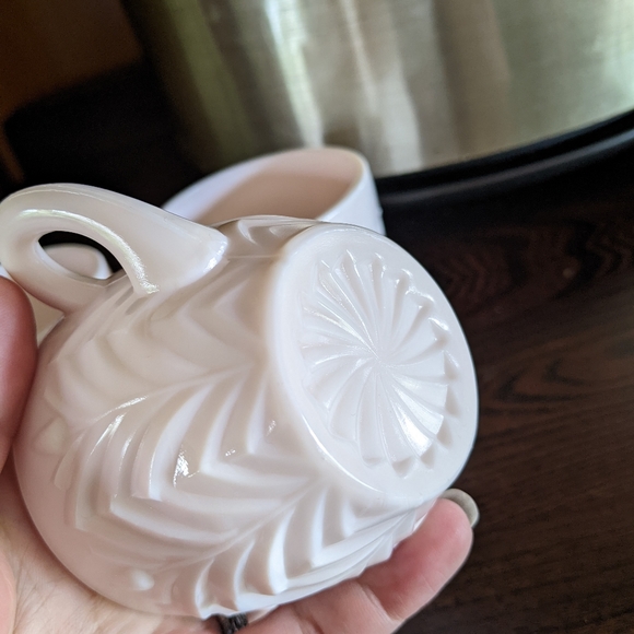 Pink Milk Glass Cups Mugs - Picture 5 of 6